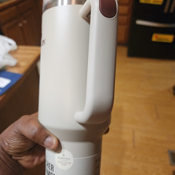 Nwt Macadamia 40oz Stanley  Target Exclusive - Picture 2 of 6